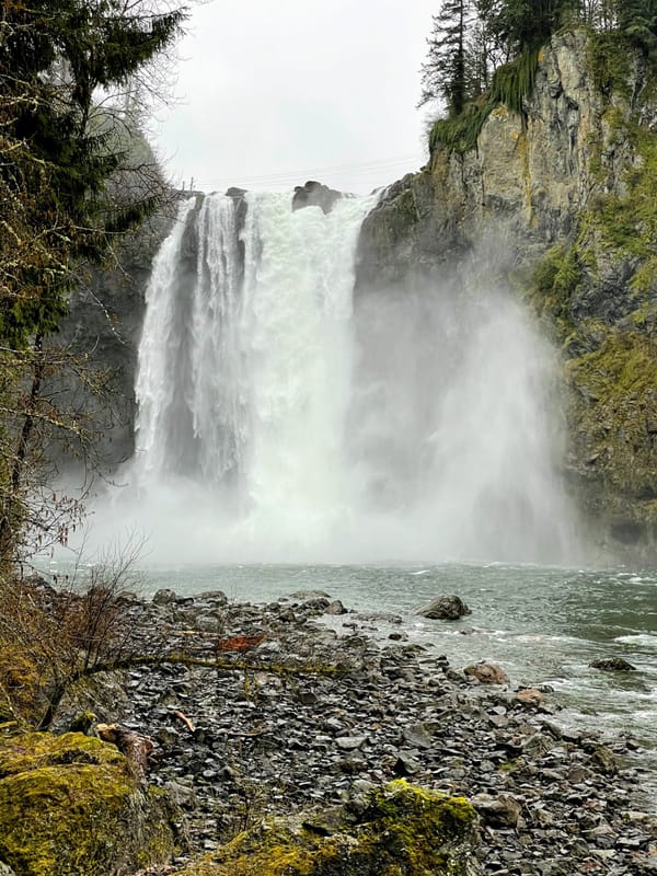 Hiking, Eating and Shopping in Snoqualmie